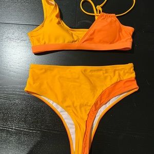 Woman’s bikini never worn